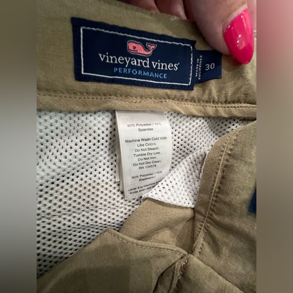 Vineyard Vines Khaki Breaker Shorts Size 30 1192 - Picture 4 of 5